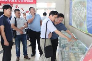 河南省飼料工業(yè)協(xié)會(huì )企業(yè)座談交流活動(dòng)——走進(jìn)中農穎泰